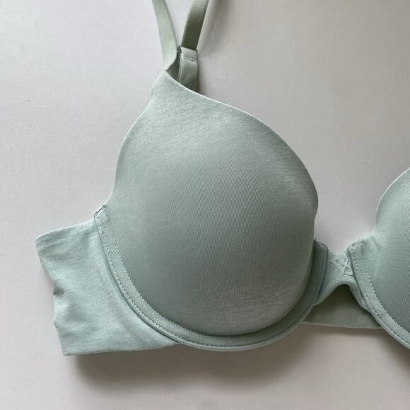 Victoria's Secret Uplift Semi Demi Bra Light Green Size 32B Padded Underwire - Picture 2 of 8